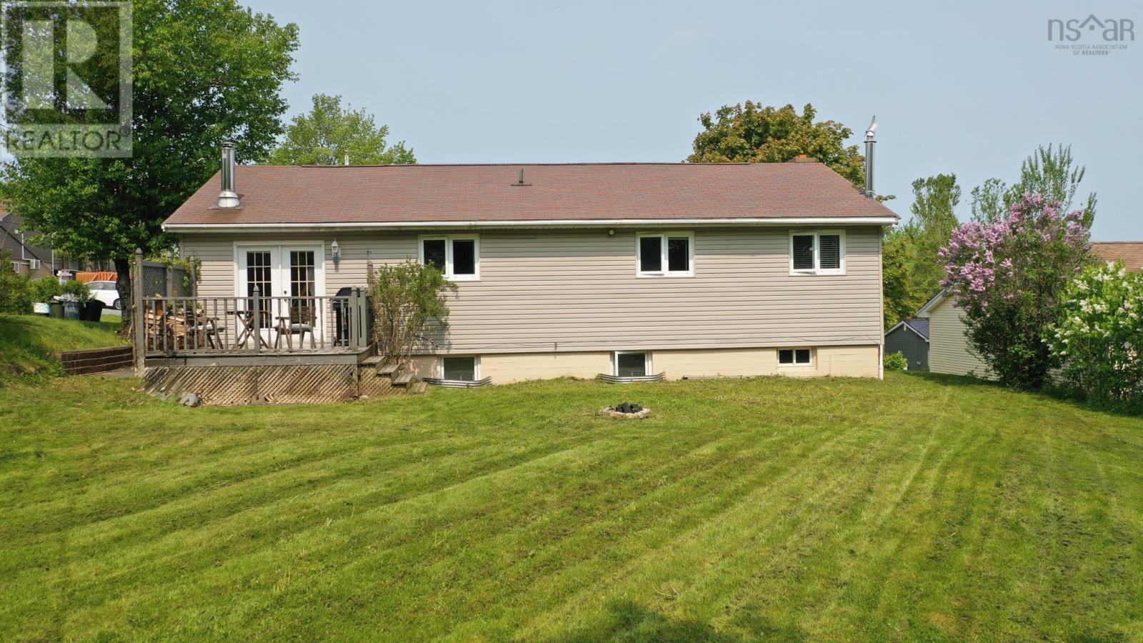 25 Laurie Drive, Lower Sackville, Nova Scotia  B4E 1G1 - Photo 2 - 202513318
