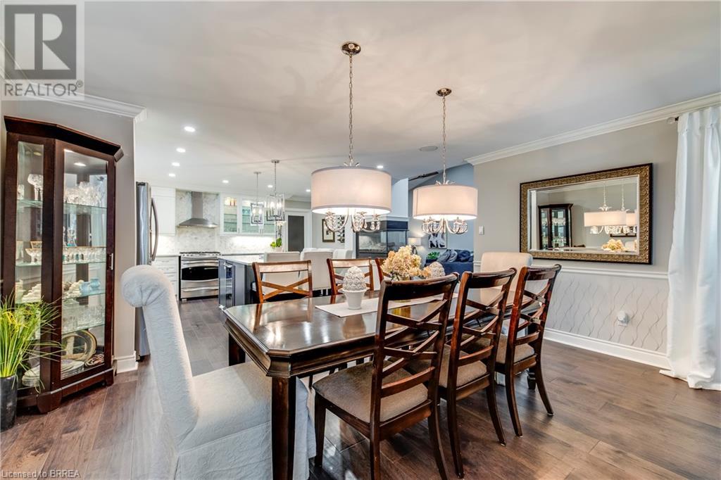 Property at 206 FIDDLER'S GREEN Road image 4