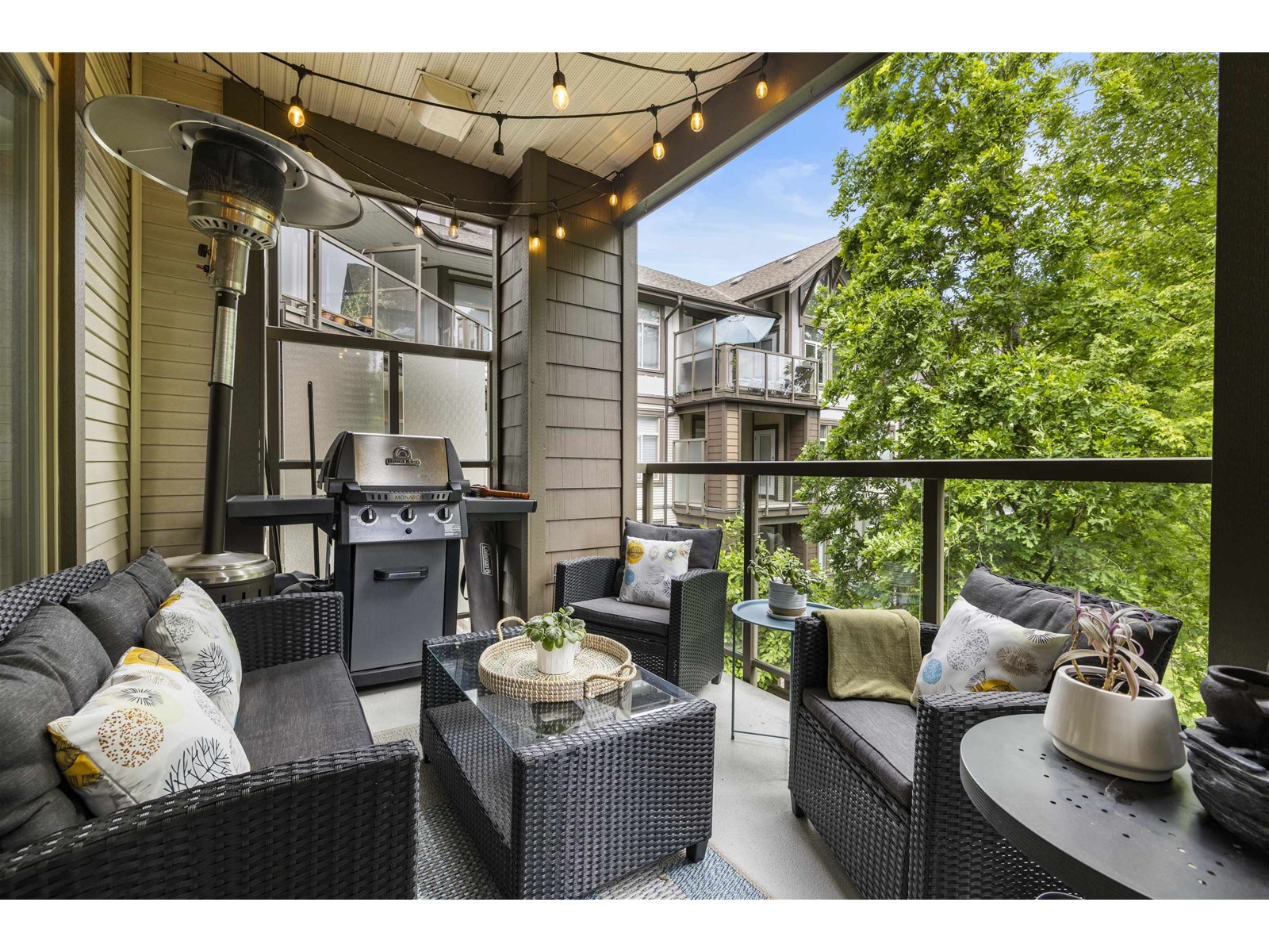 312 15322 101 Avenue, Surrey, British Columbia  V3R 4G9 - Photo 4 - R3012098