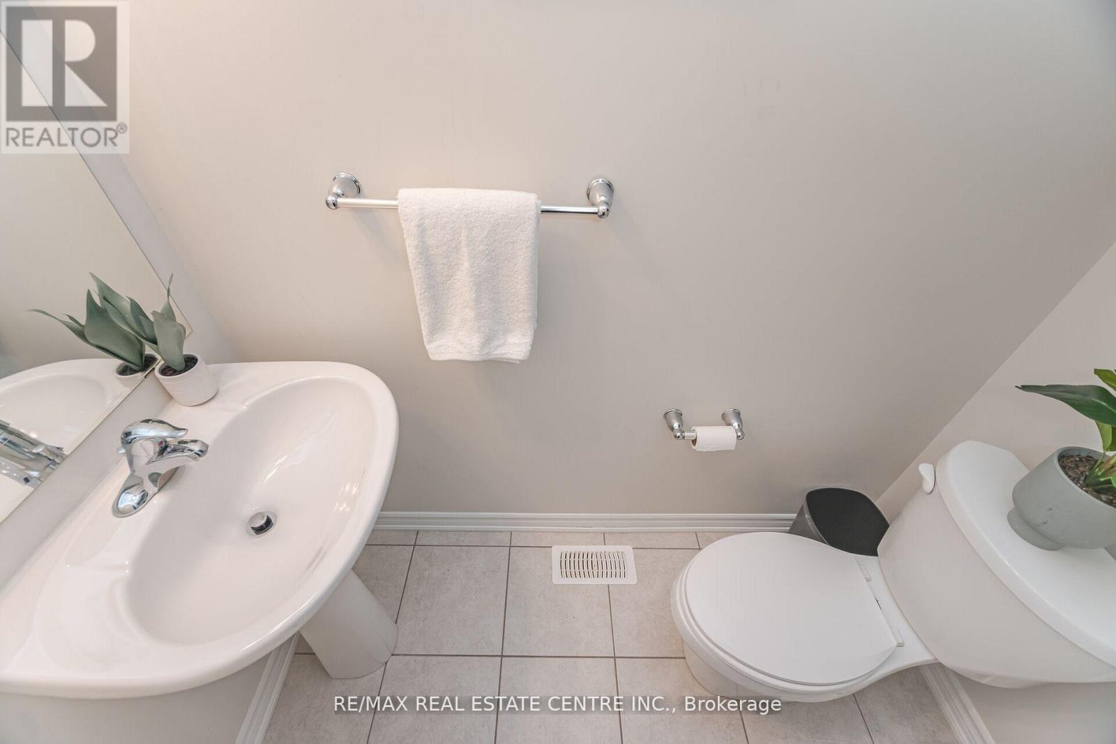 48 Enford Crescent, Brampton, Ontario  L7A 4C7 - Photo 20 - W12203465
