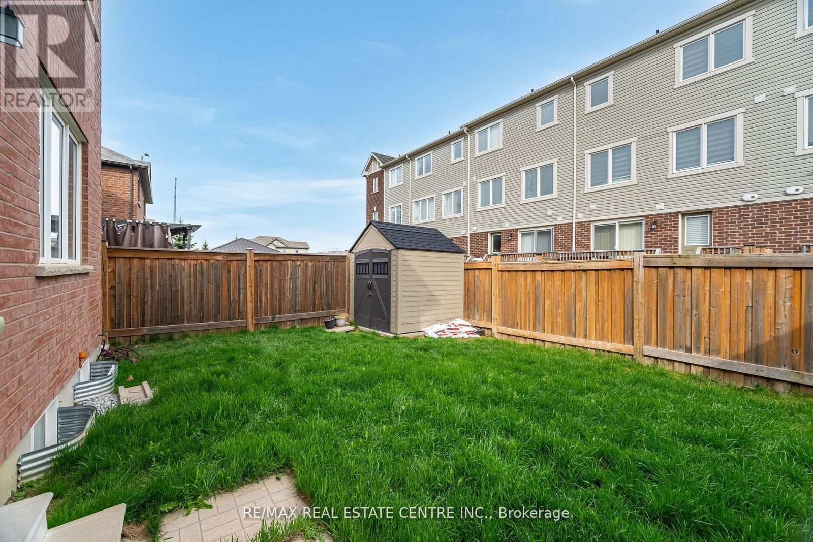48 Enford Crescent, Brampton, Ontario  L7A 4C7 - Photo 47 - W12203465