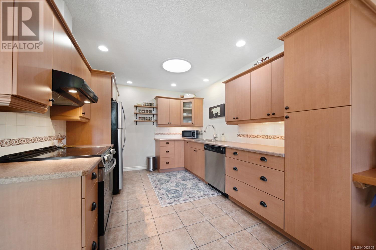 Property at 1935 Morello Rd image 2