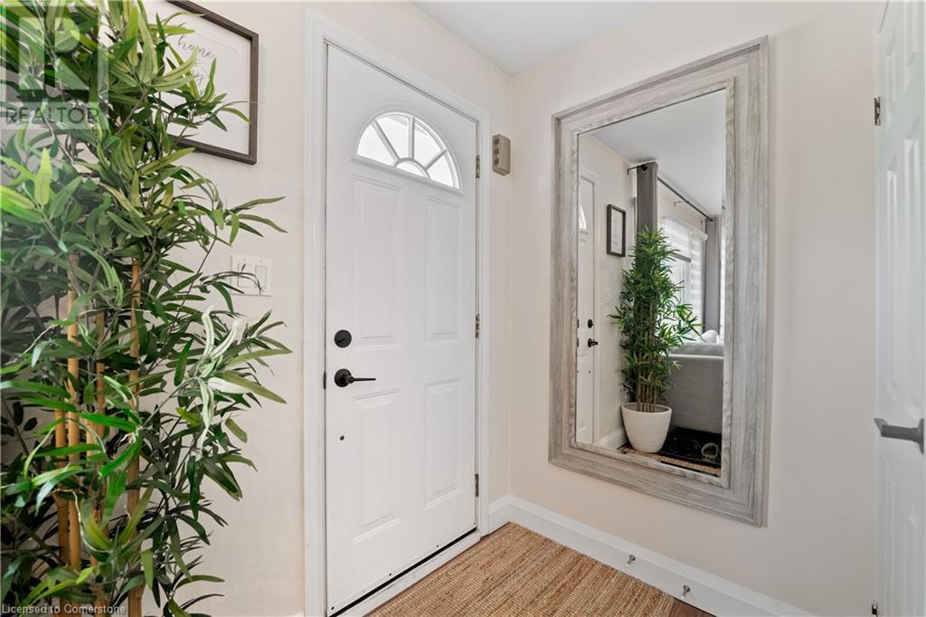 19 Vera Street, St. Catharines, Ontario  L2S 1C3 - Photo 4 - 40738355