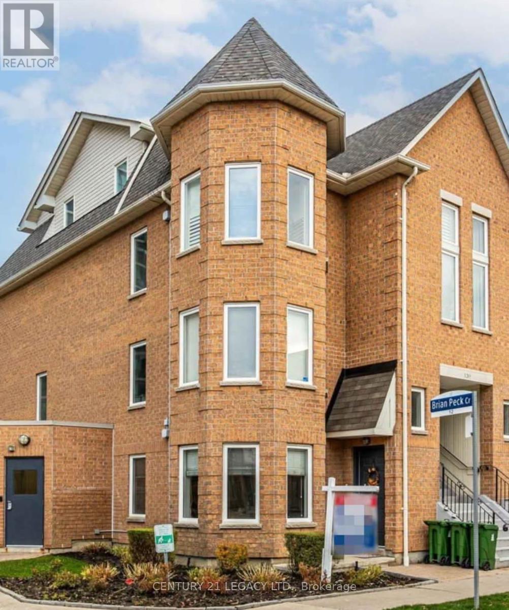 101 - 120 Aerodrome Crescent, Toronto, Ontario  M4G 4J2 - Photo 1 - C12203778