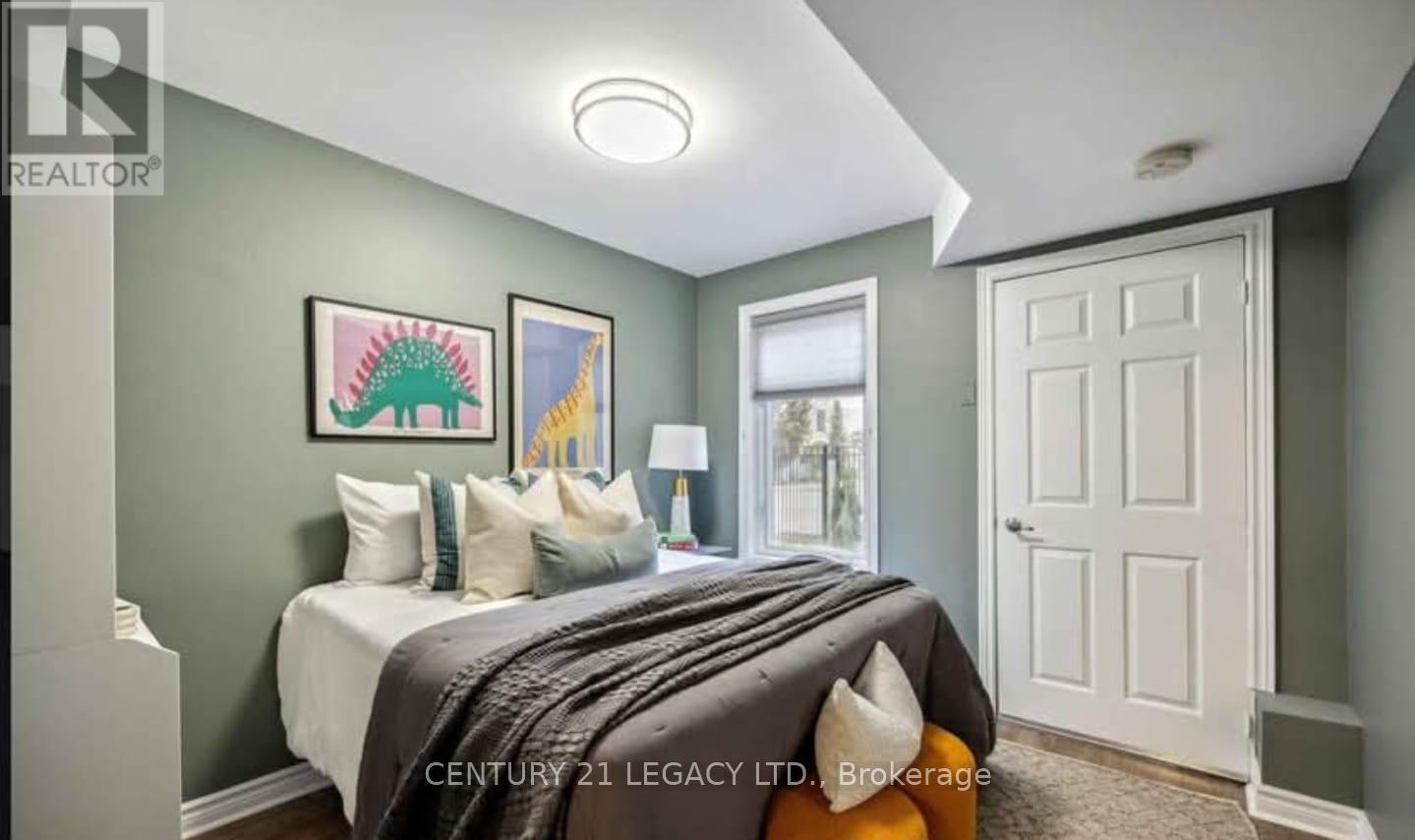 101 - 120 Aerodrome Crescent, Toronto, Ontario  M4G 4J2 - Photo 7 - C12203778