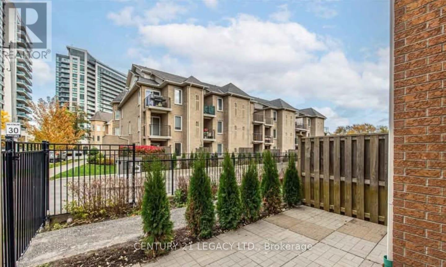 101 - 120 Aerodrome Crescent, Toronto, Ontario  M4G 4J2 - Photo 8 - C12203778