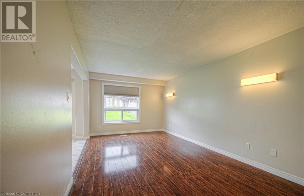 359 Hidden Creek Drive, Kitchener, Ontario  N2N 3N3 - Photo 10 - 40737800