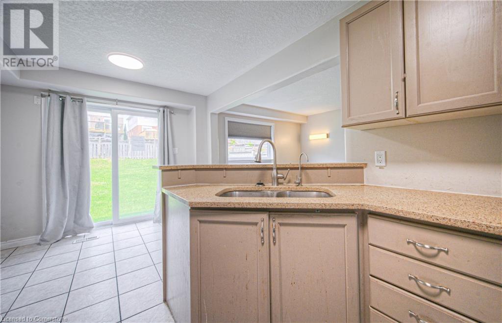 359 Hidden Creek Drive, Kitchener, Ontario  N2N 3N3 - Photo 16 - 40737800