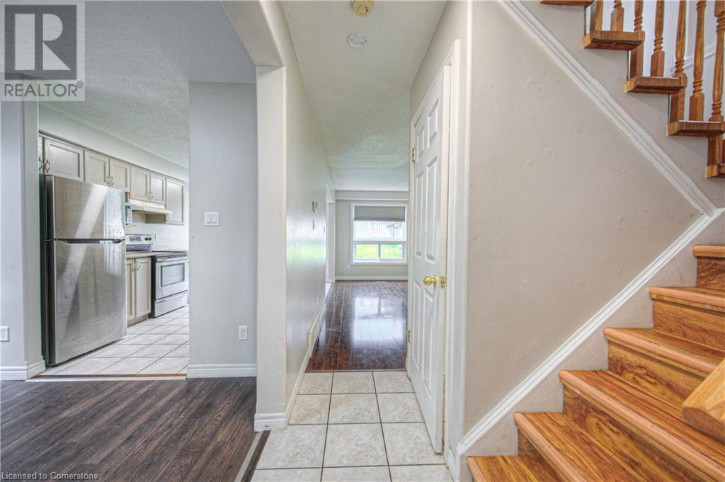 359 Hidden Creek Drive, Kitchener, Ontario  N2N 3N3 - Photo 7 - 40737800
