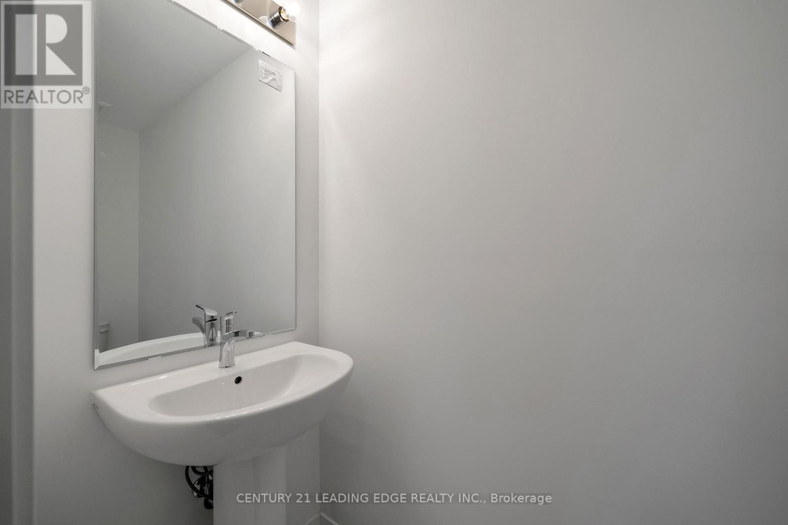 19 Calloway Way, Whitby, Ontario  L1N 0N9 - Photo 12 - E12203756