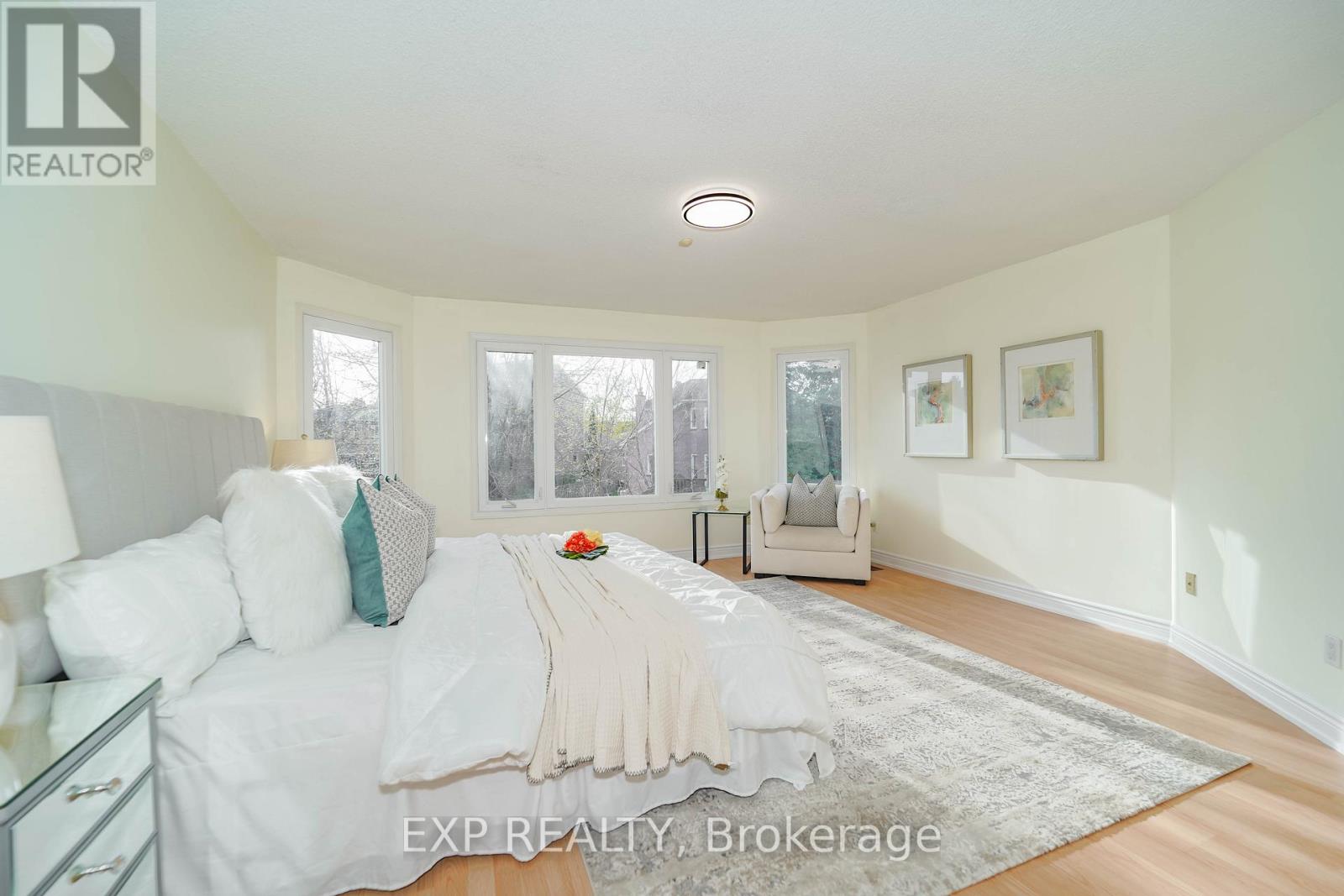 28 Samantha Circle, Richmond Hill, Ontario  L4B 2R7 - Photo 22 - N12203750