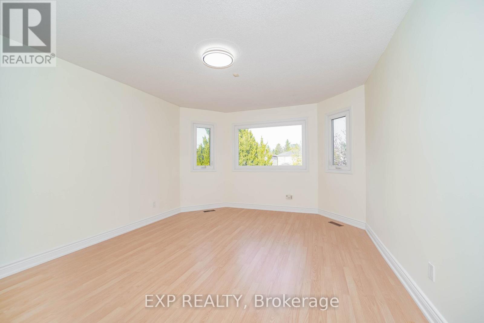 28 Samantha Circle, Richmond Hill, Ontario  L4B 2R7 - Photo 33 - N12203750