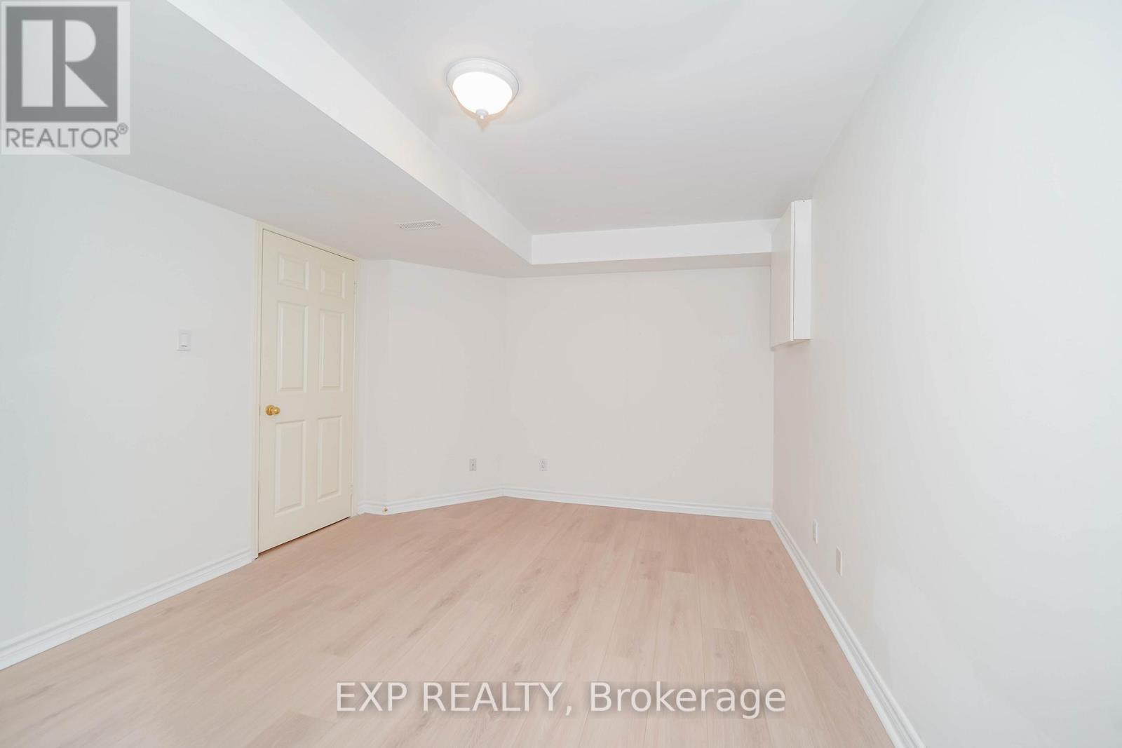 28 Samantha Circle, Richmond Hill, Ontario  L4B 2R7 - Photo 45 - N12203750