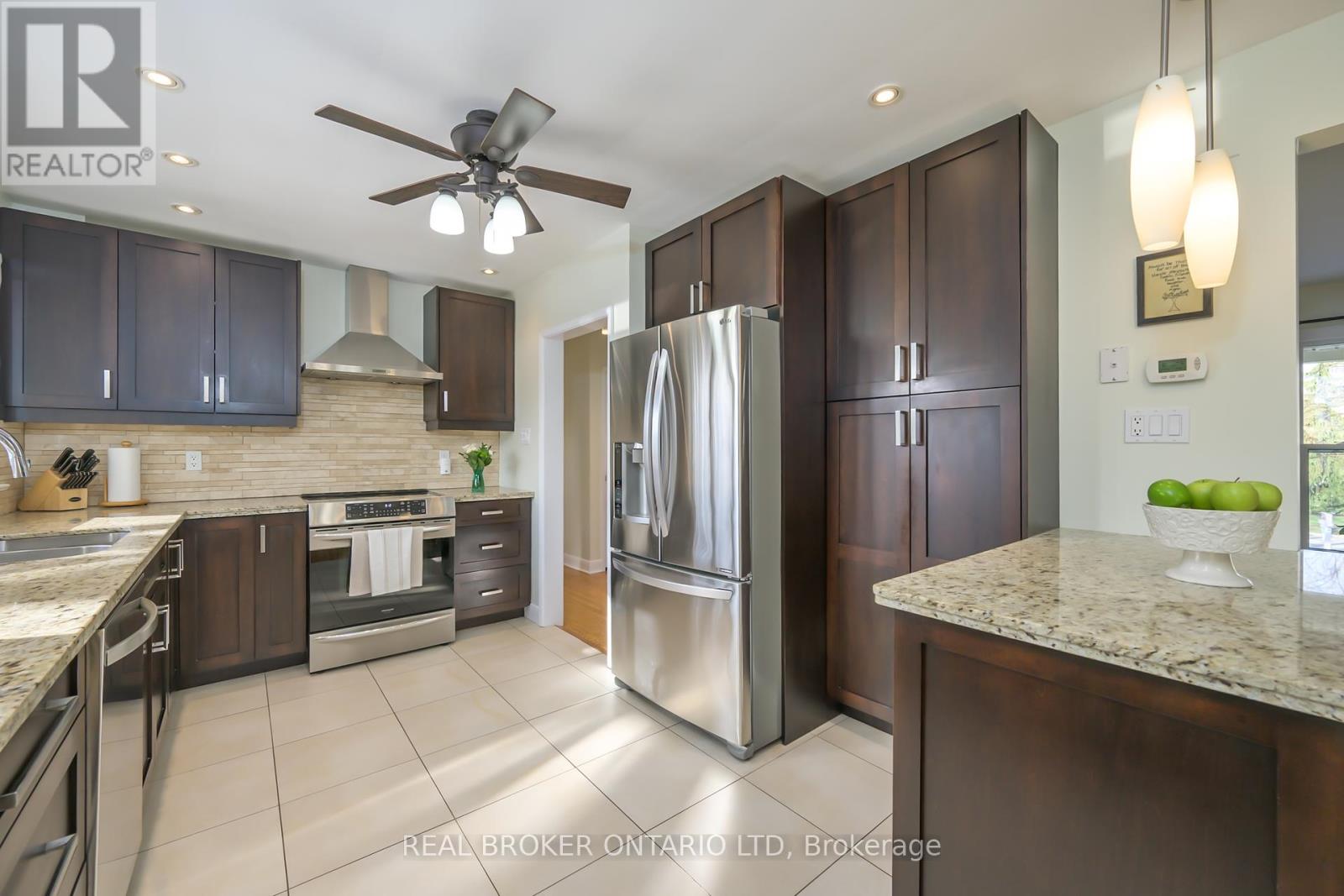 61 Mcleod Crescent, London North, Ontario  N5X 1S7 - Photo 13 - X12203826