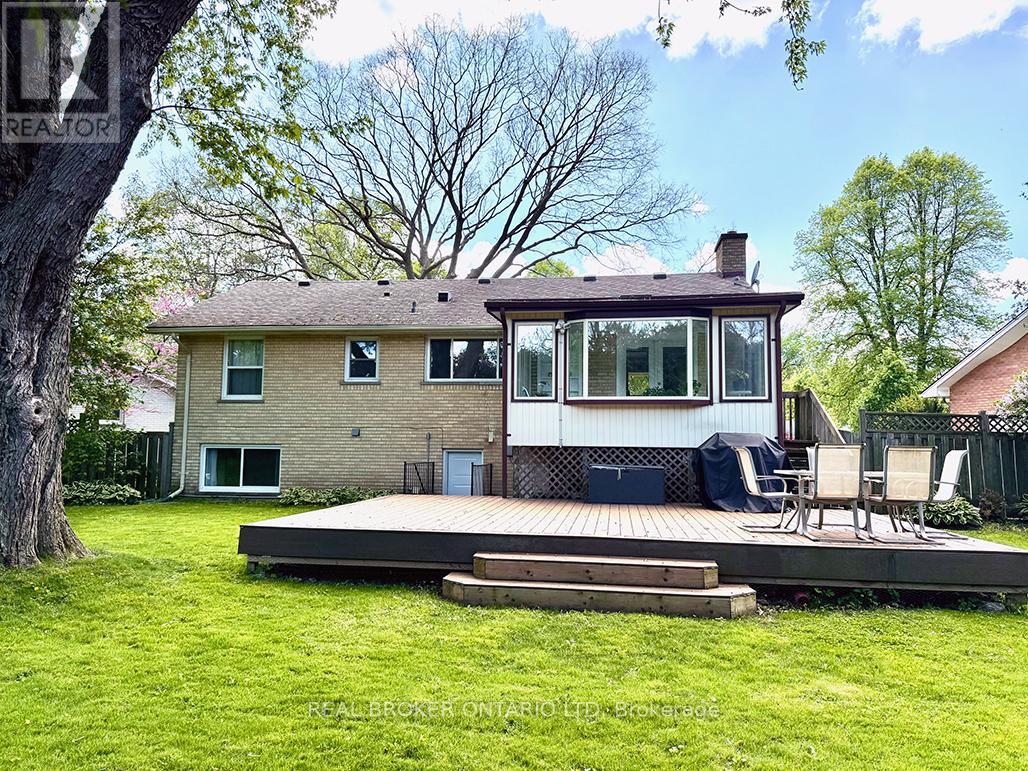 61 Mcleod Crescent, London North, Ontario  N5X 1S7 - Photo 35 - X12203826