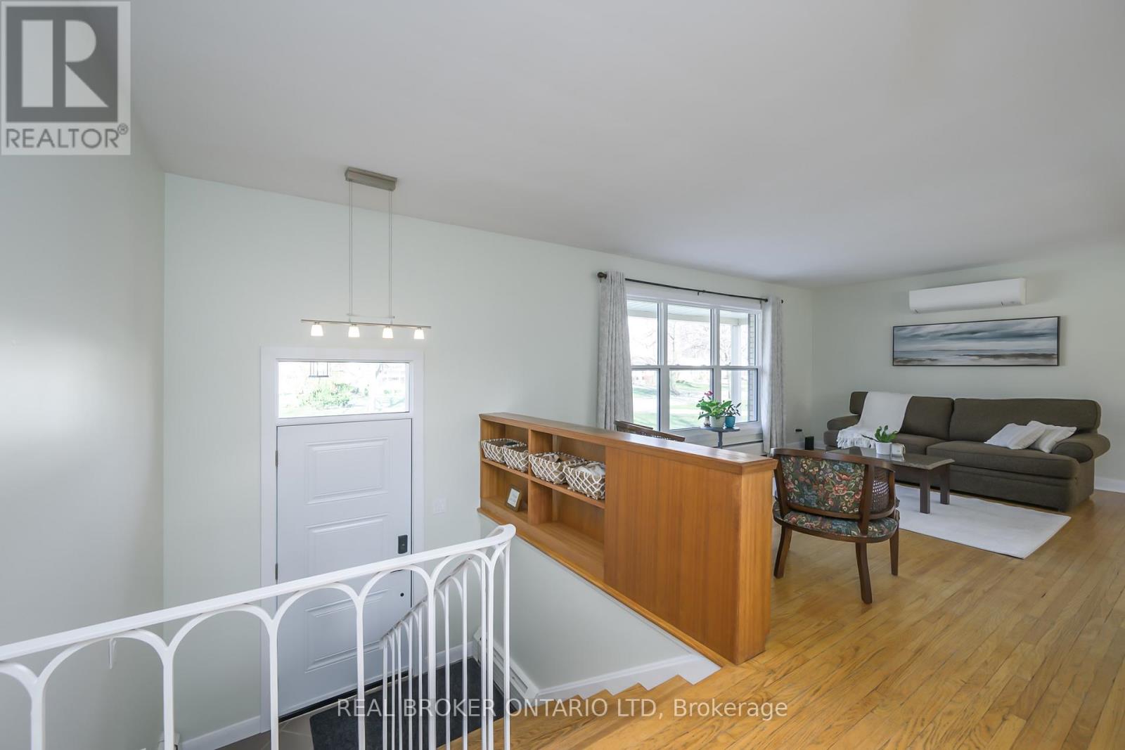 61 Mcleod Crescent, London North, Ontario  N5X 1S7 - Photo 4 - X12203826