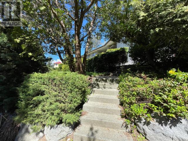 5580 Manson Ave, Powell River, British Columbia   - Photo 11 - 19040