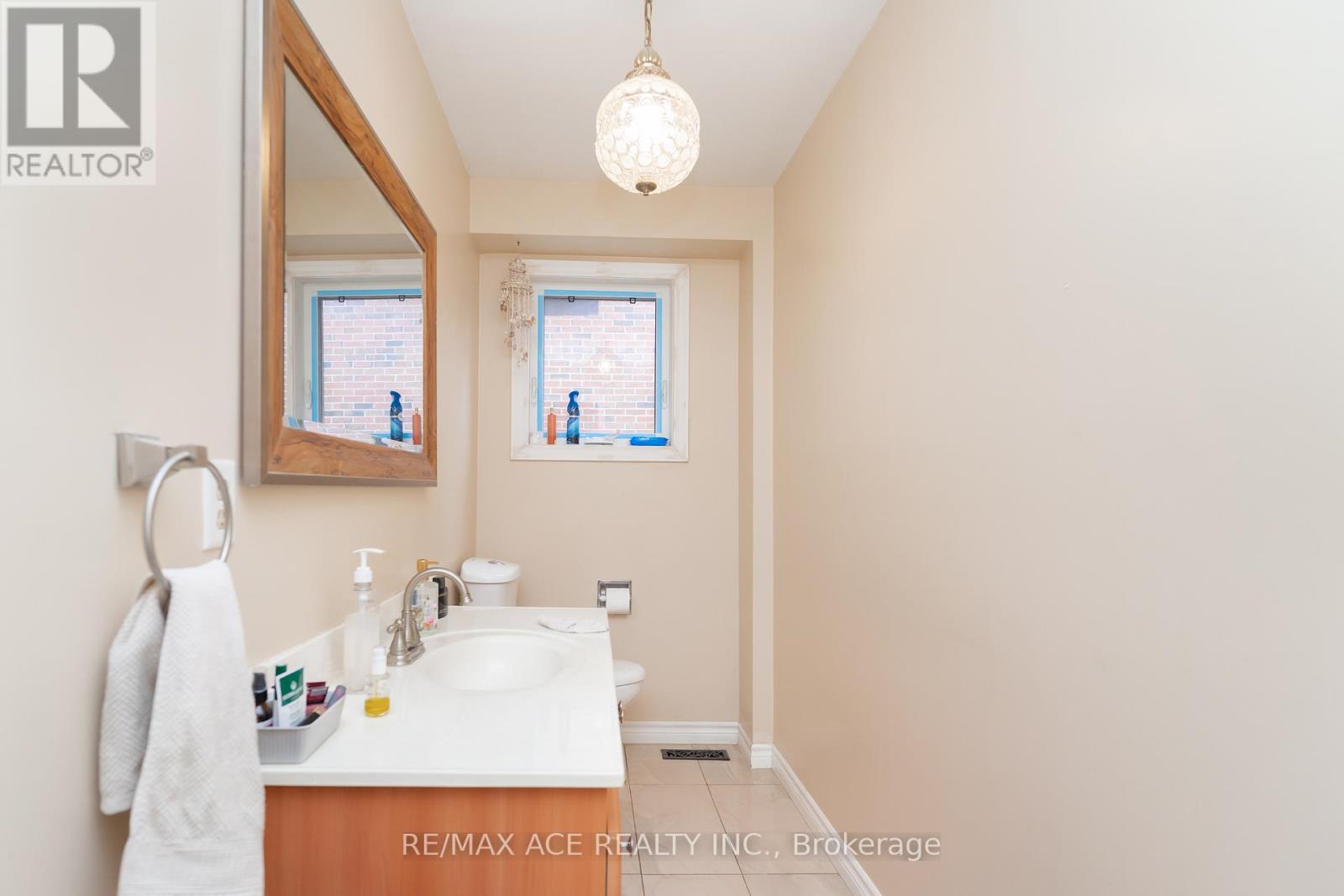 38 Pottery Crescent, Brampton, Ontario  L6S 3S3 - Photo 35 - W12196204