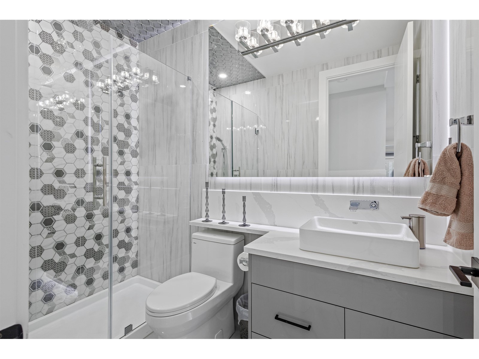 2128 Oakridge Crescent, Abbotsford, British Columbia  V2T 6A8 - Photo 6 - R3012161