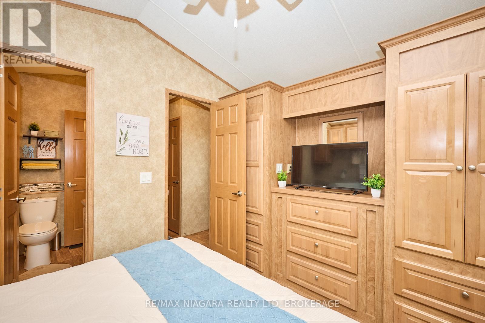525 - 1501 Line 8 Road, Niagara-On-The-Lake, Ontario  L0S 1J0 - Photo 16 - X12203887