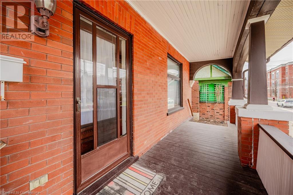51 Cedar Street N, Kitchener, Ontario  N2H 2W9 - Photo 4 - 40738087