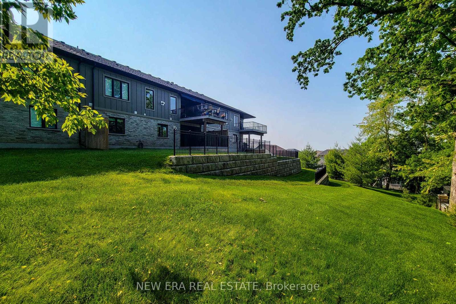 32 Ridgeview Crescent, Niagara-On-The-Lake (St. Davids), Ontario  L0S 1J1 - Photo 35 - X12203791