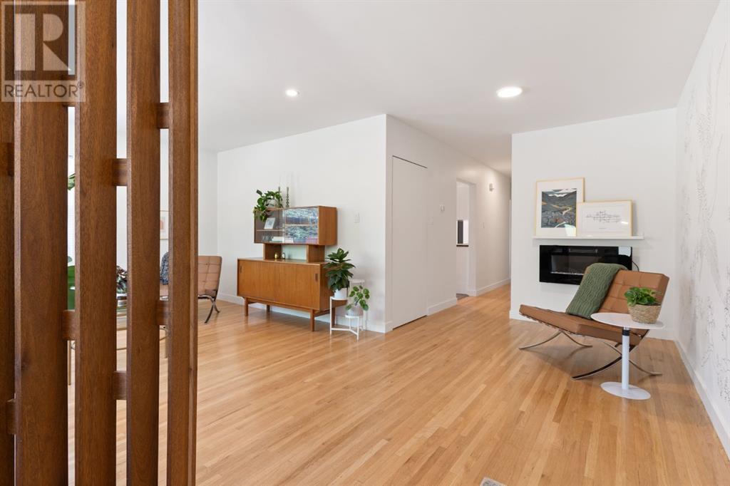 Property at 1303 Rosehill Drive NW image 3