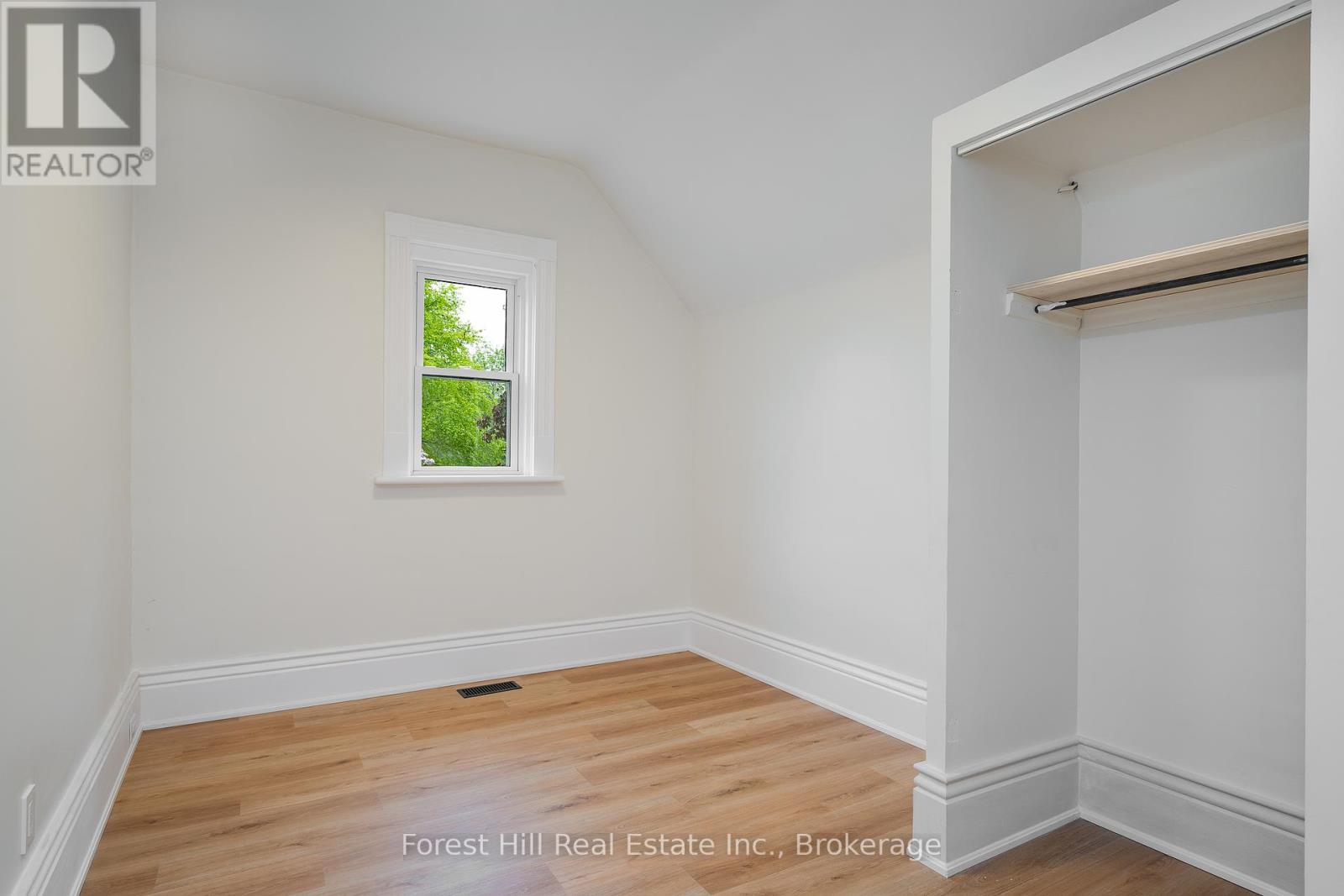 62 Bruce Street S, Blue Mountains, Ontario  N0H 2P0 - Photo 24 - X12203864