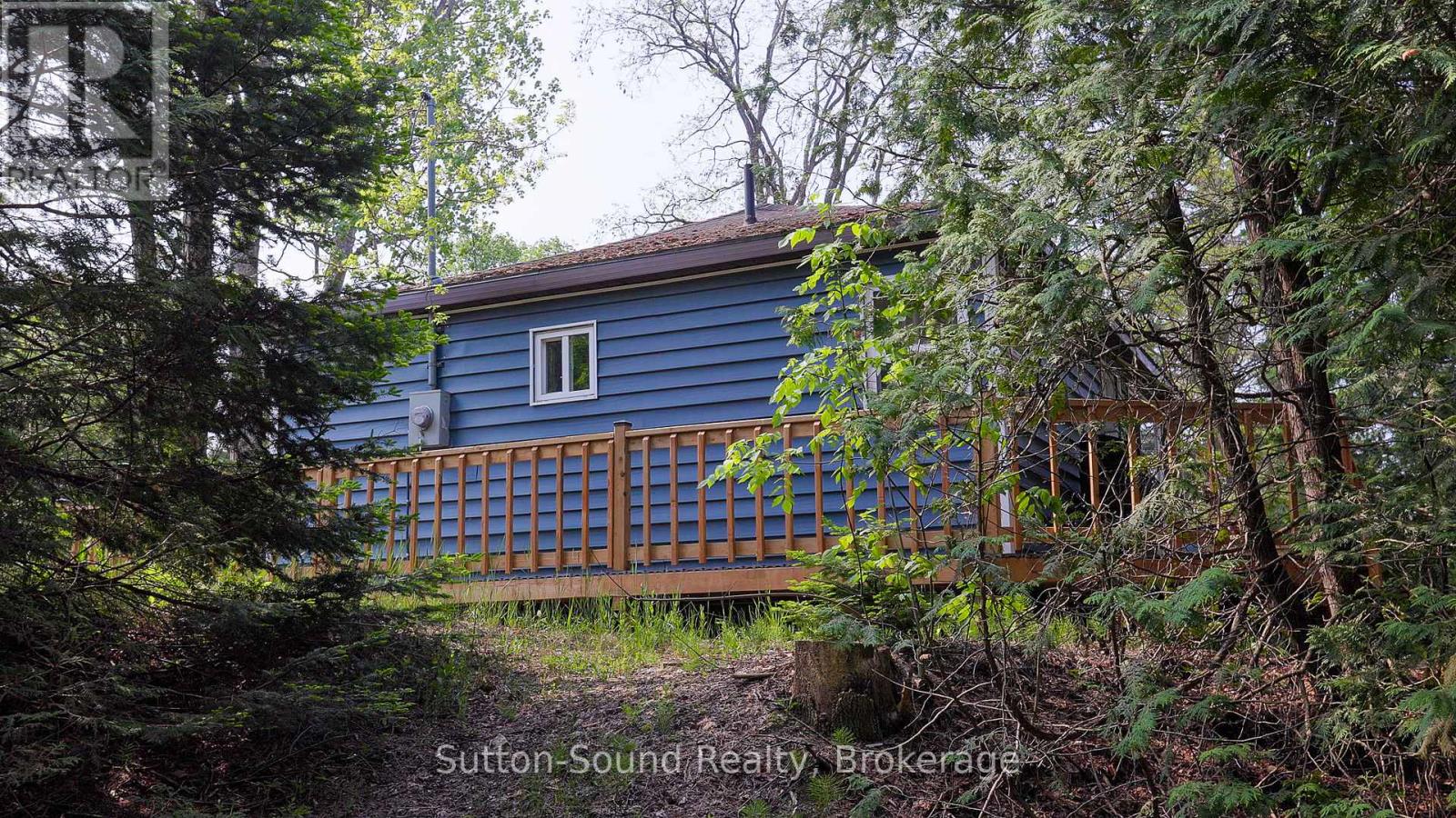1055 2nd Avenue S, Native Leased Lands, Ontario  N0H 2G0 - Photo 40 - X12203867