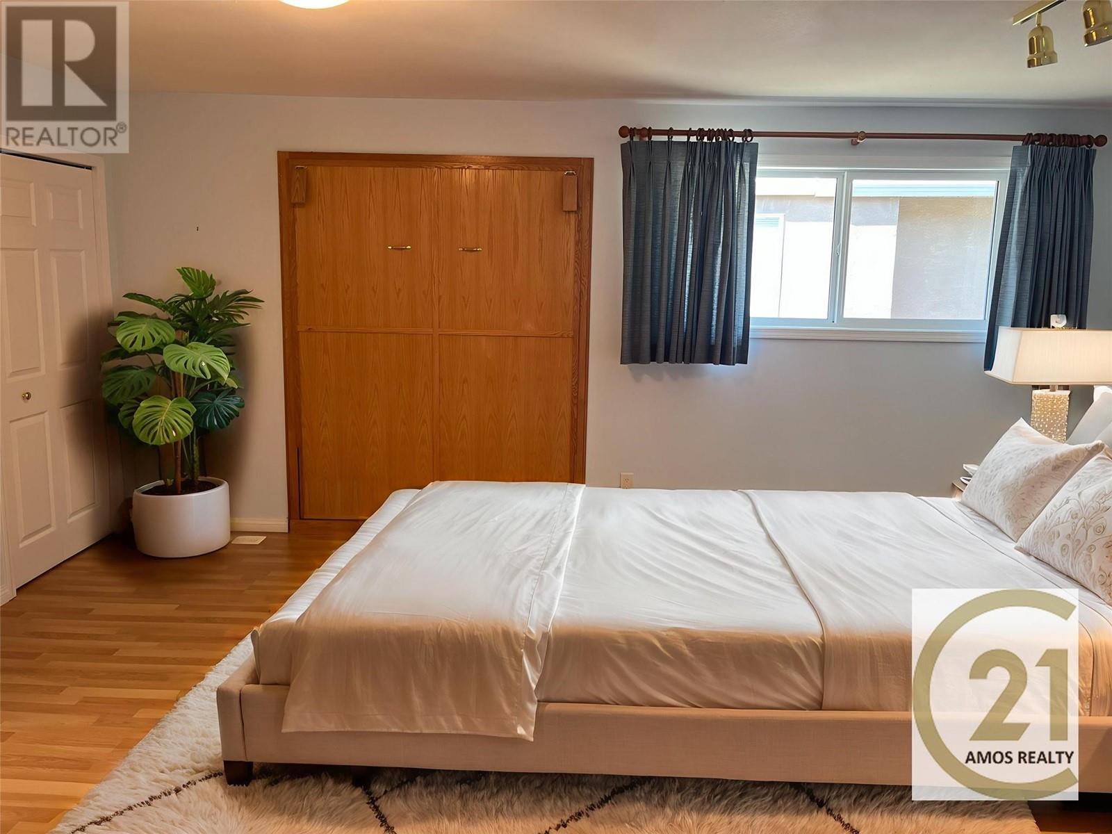 6108 Saint Martin Place, Oliver, British Columbia  V0H 1T0 - Photo 3 - 10350517