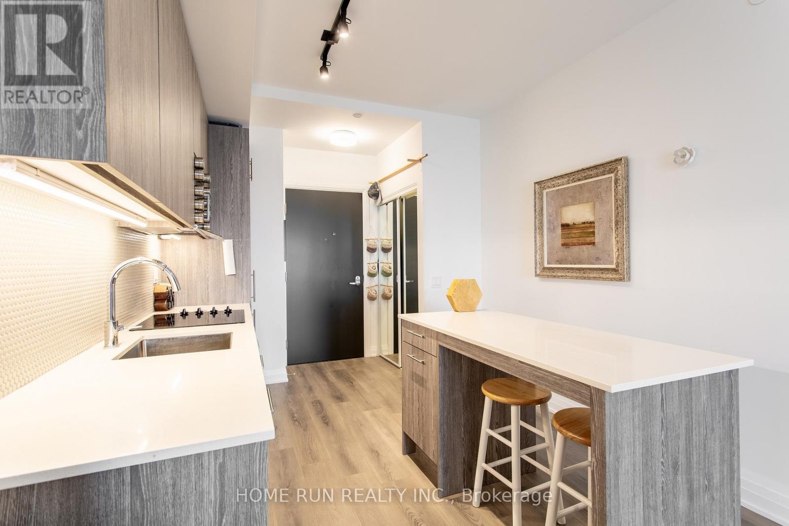 613 - 286 Main Street, Toronto, Ontario  M4C 0B3 - Photo 4 - E12203817