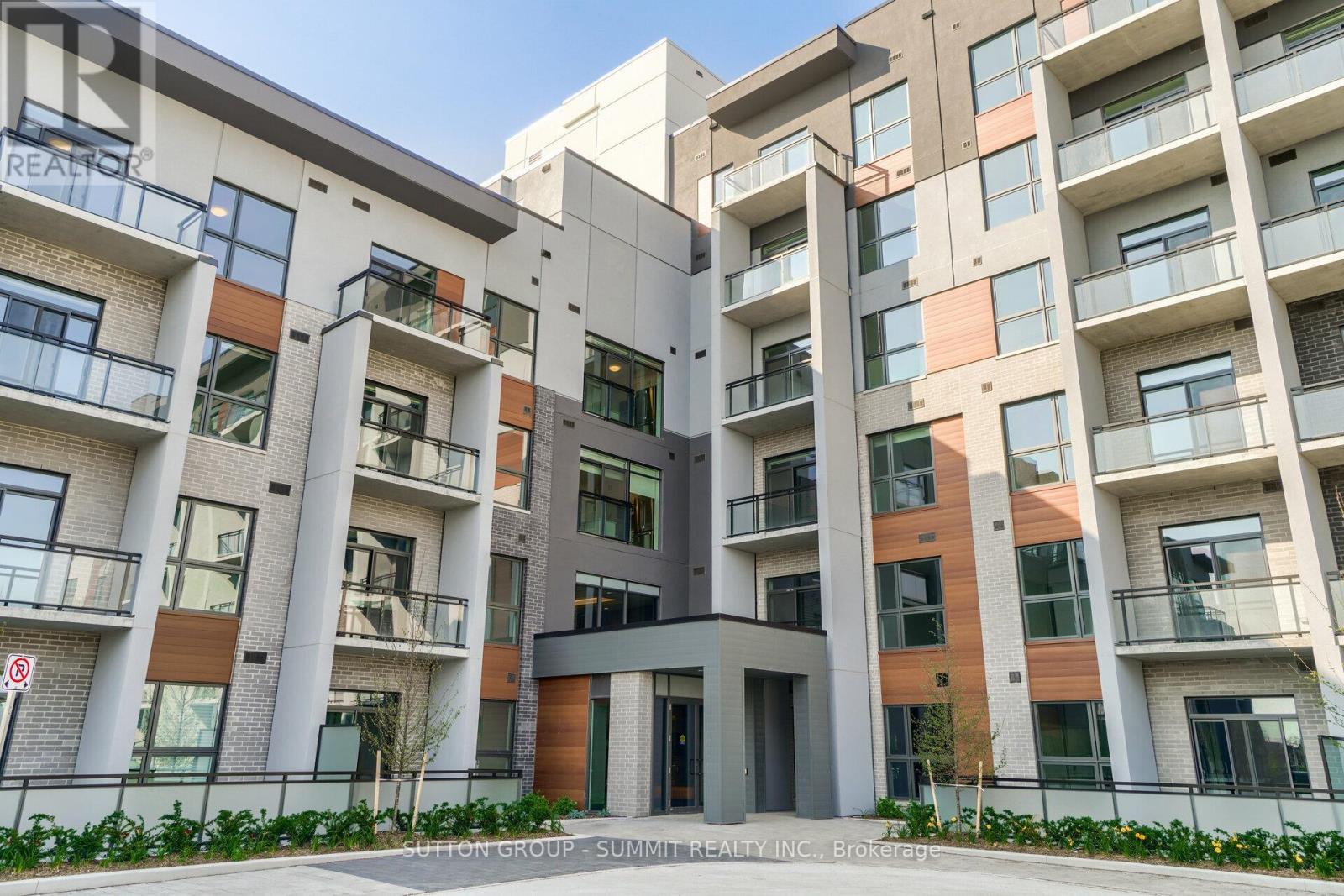 210 - 95 DUNDAS STREET, Oakville, Ontario