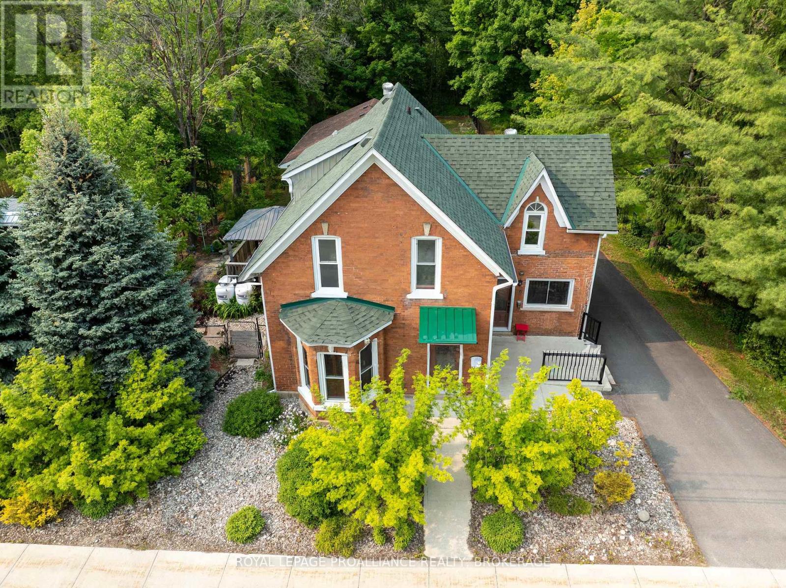 46 Bedford Street, Westport, Ontario  K0G 1X0 - Photo 41 - X12076962