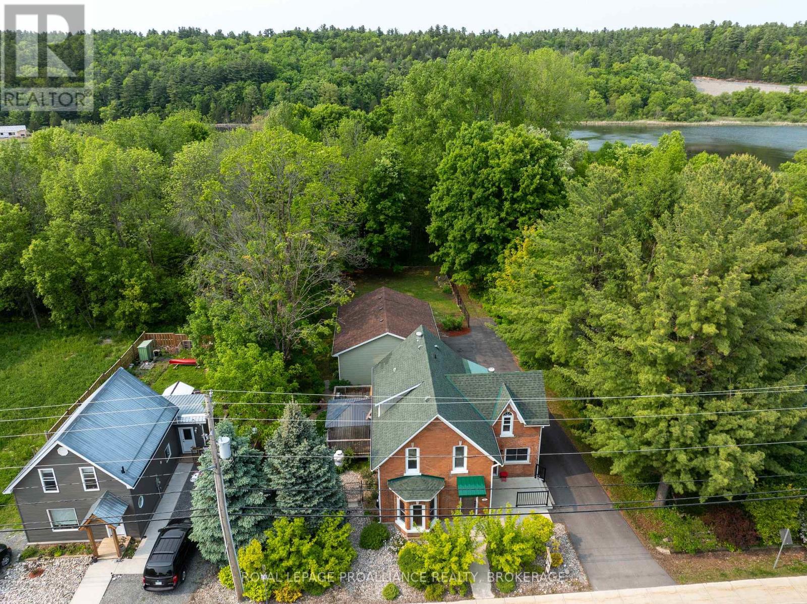 46 Bedford Street, Westport, Ontario  K0G 1X0 - Photo 42 - X12076962