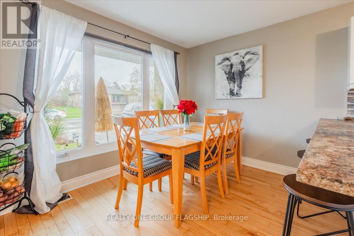 52 Highcroft Road, Barrie, Ontario  L4N 2X7 - Photo 14 - S12183287