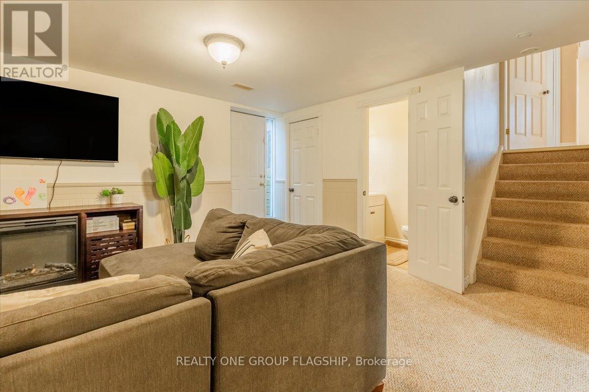 52 Highcroft Road, Barrie, Ontario  L4N 2X7 - Photo 33 - S12183287