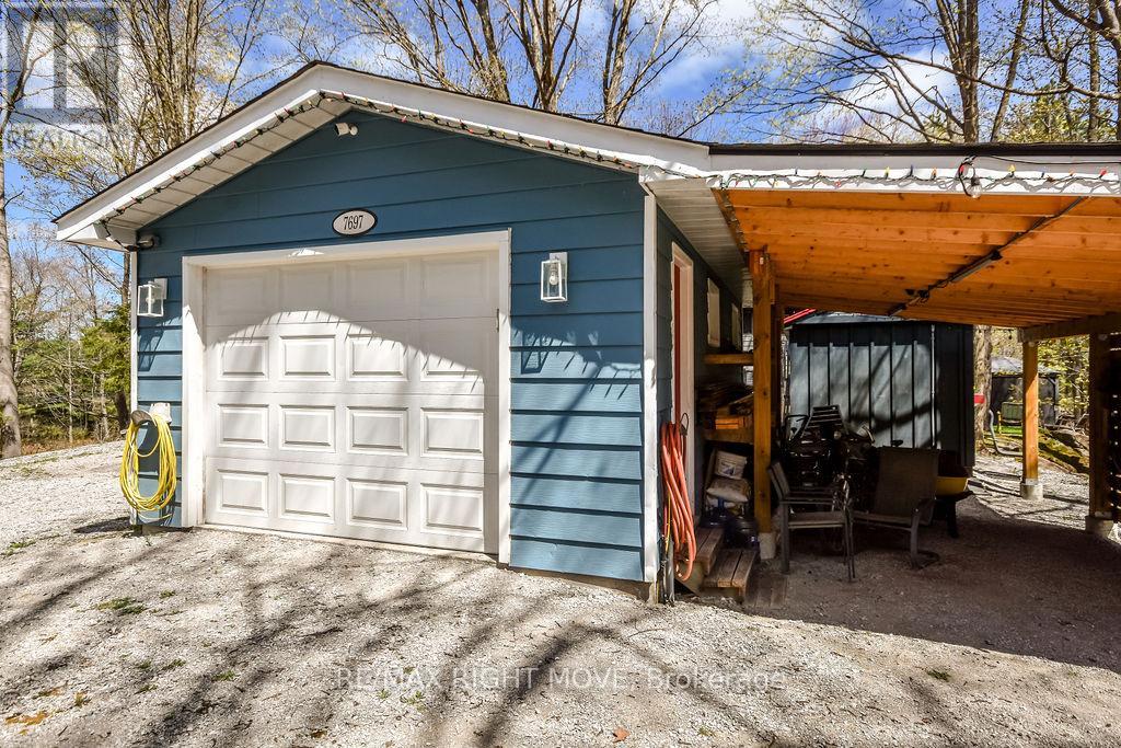 7697 West River Road, Ramara, Ontario  L0K 2B0 - Photo 47 - S12201292
