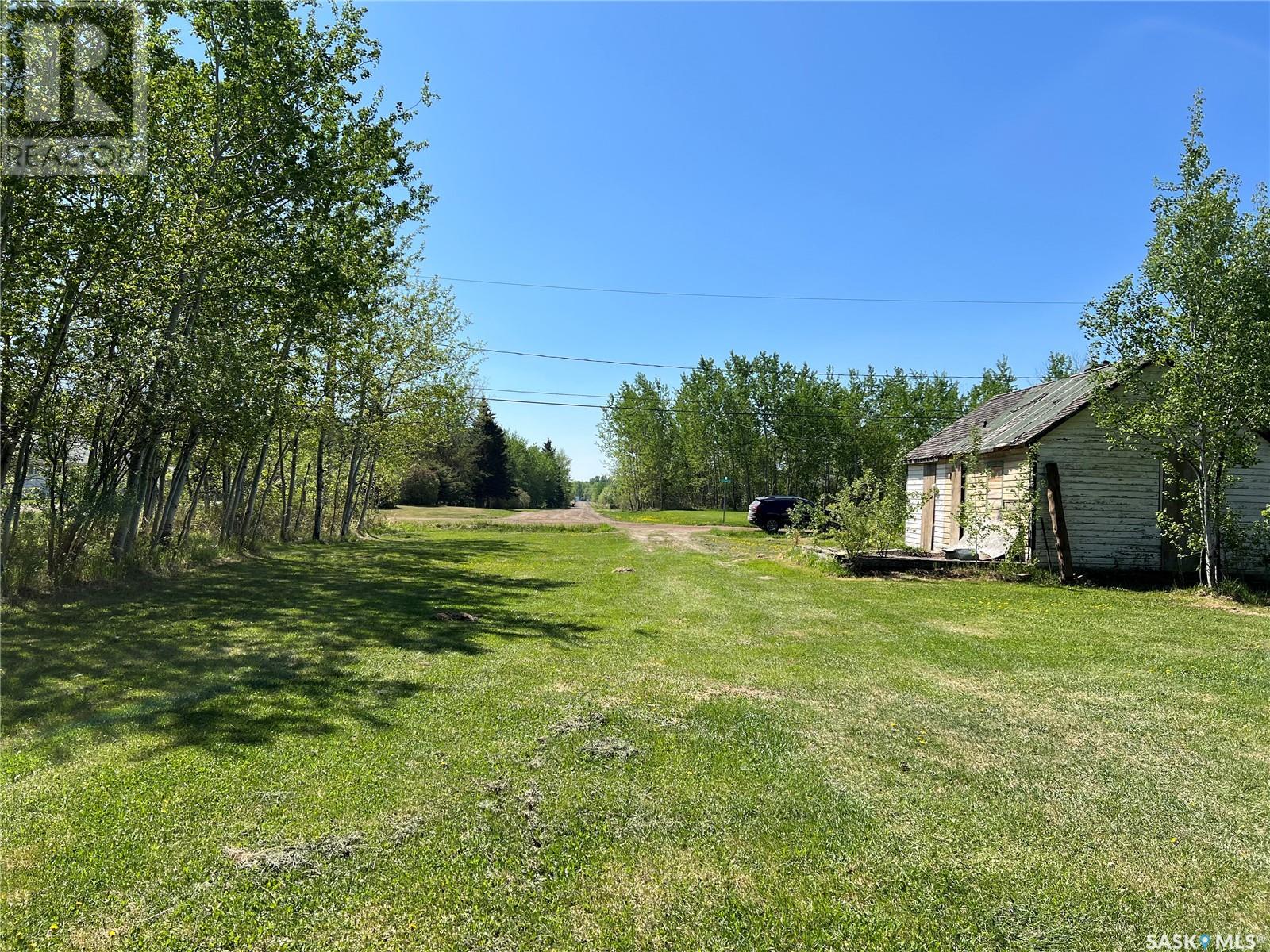 707 4th Avenue E, Meadow Lake, Saskatchewan  S9X 1J1 - Photo 3 - SK008696