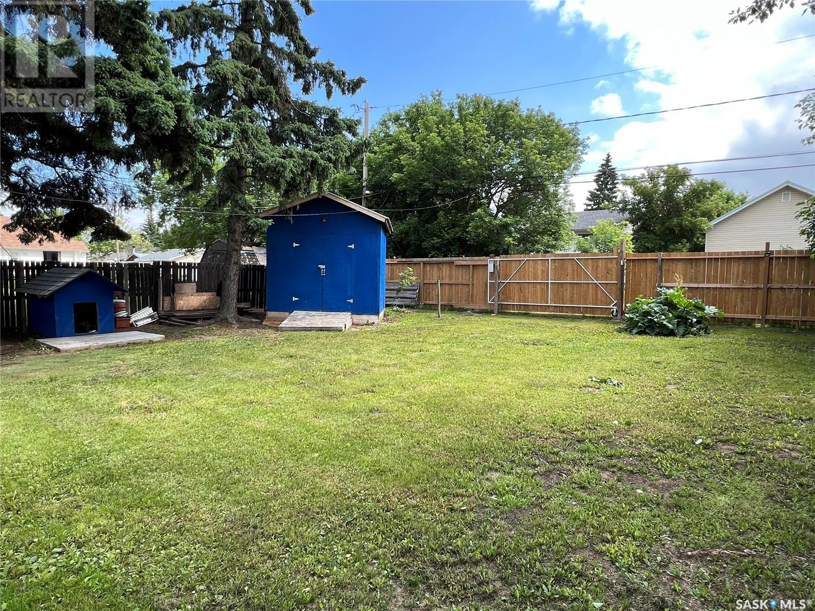 504 3rd Street W, Meadow Lake, Saskatchewan  S9X 1C9 - Photo 15 - SK008693