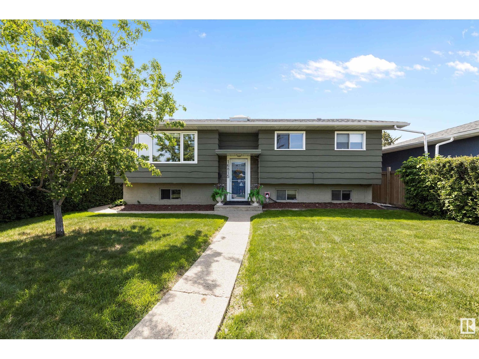 16815 96 AV NW, Edmonton, Alberta