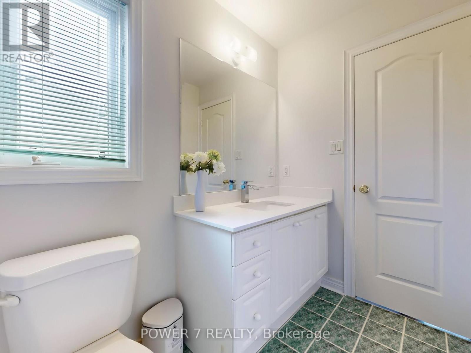 94 Sutcliffe Crescent, Markham, Ontario  L6C 1X3 - Photo 34 - N12203856
