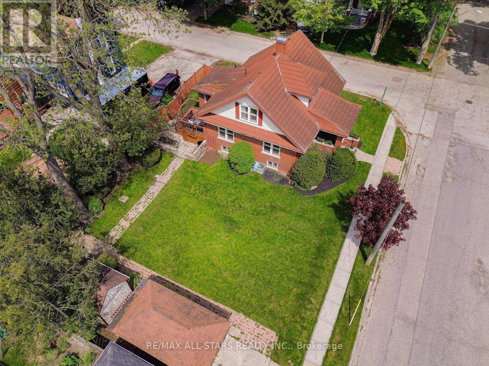 18 Charles Street, Whitchurch-Stouffville (Stouffville), Ontario  L4A 1B7 - Photo 49 - N12203880
