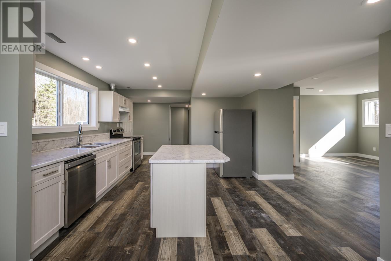 1839 E Mclaren Road, Prince George, British Columbia  V2N 6T9 - Photo 2 - R2992604
