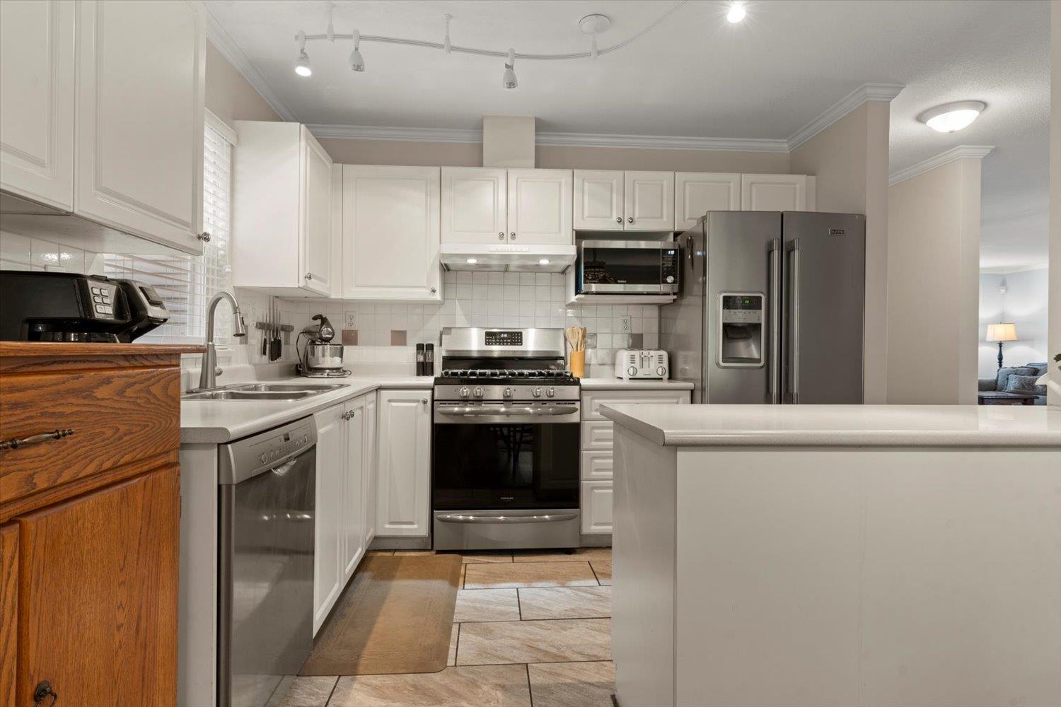 43 6885 184 Street, Surrey, British Columbia  V3S 9G1 - Photo 8 - R3009719