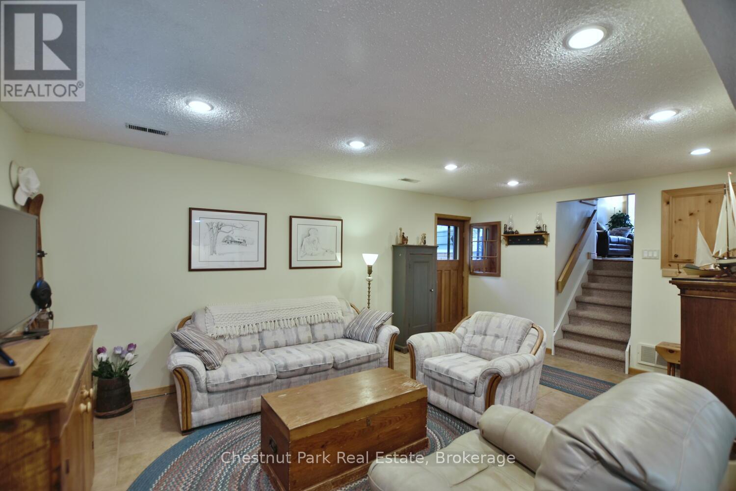 24 Ferguson Road, Collingwood, Ontario  L9Y 3A1 - Photo 21 - S12084128