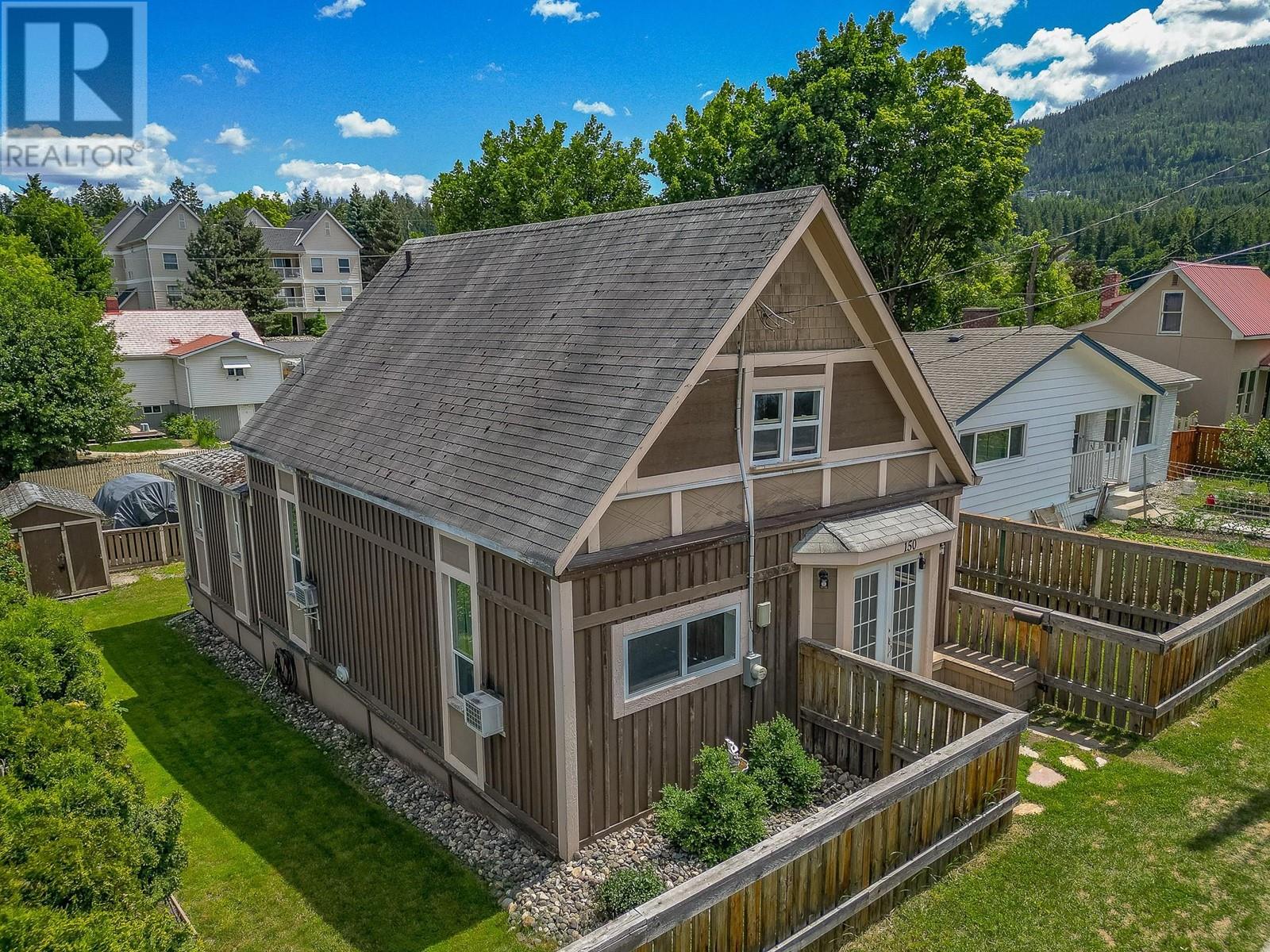 150 1 Street SE, Salmon Arm, British Columbia
