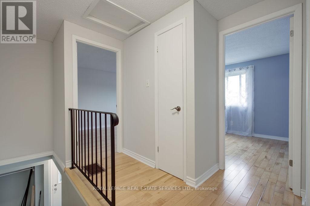 11 Jacobs Square, Brampton, Ontario  L6S 2M5 - Photo 12 - W12203478
