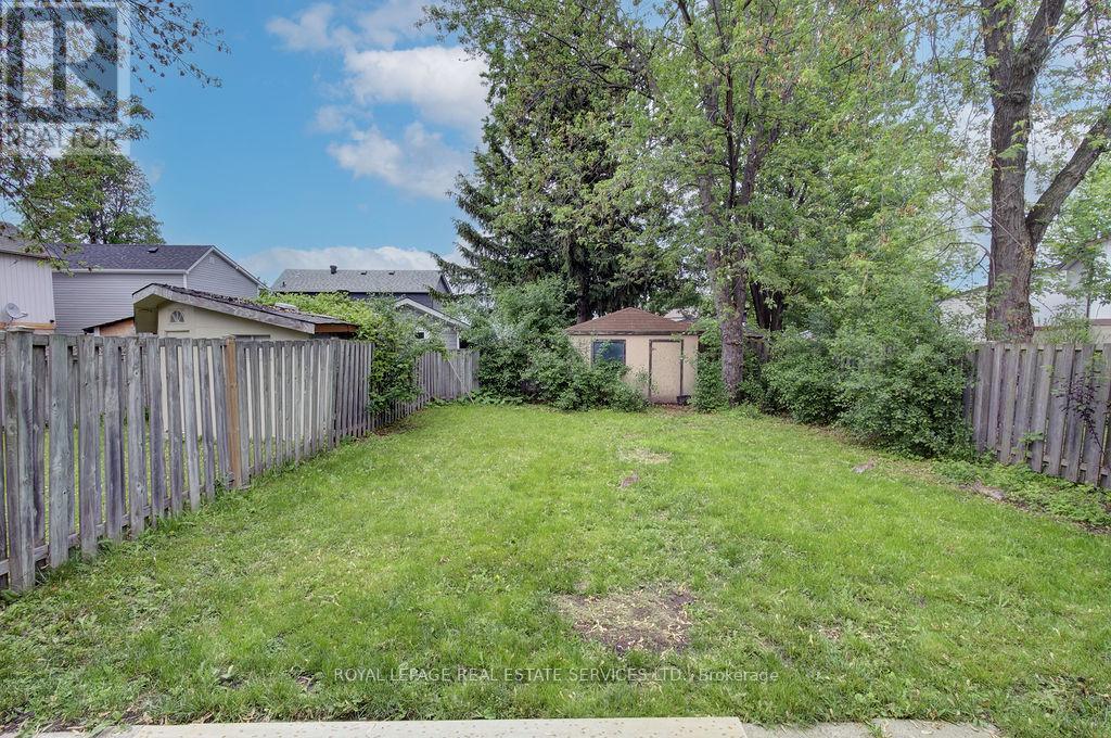 11 Jacobs Square, Brampton, Ontario  L6S 2M5 - Photo 21 - W12203478
