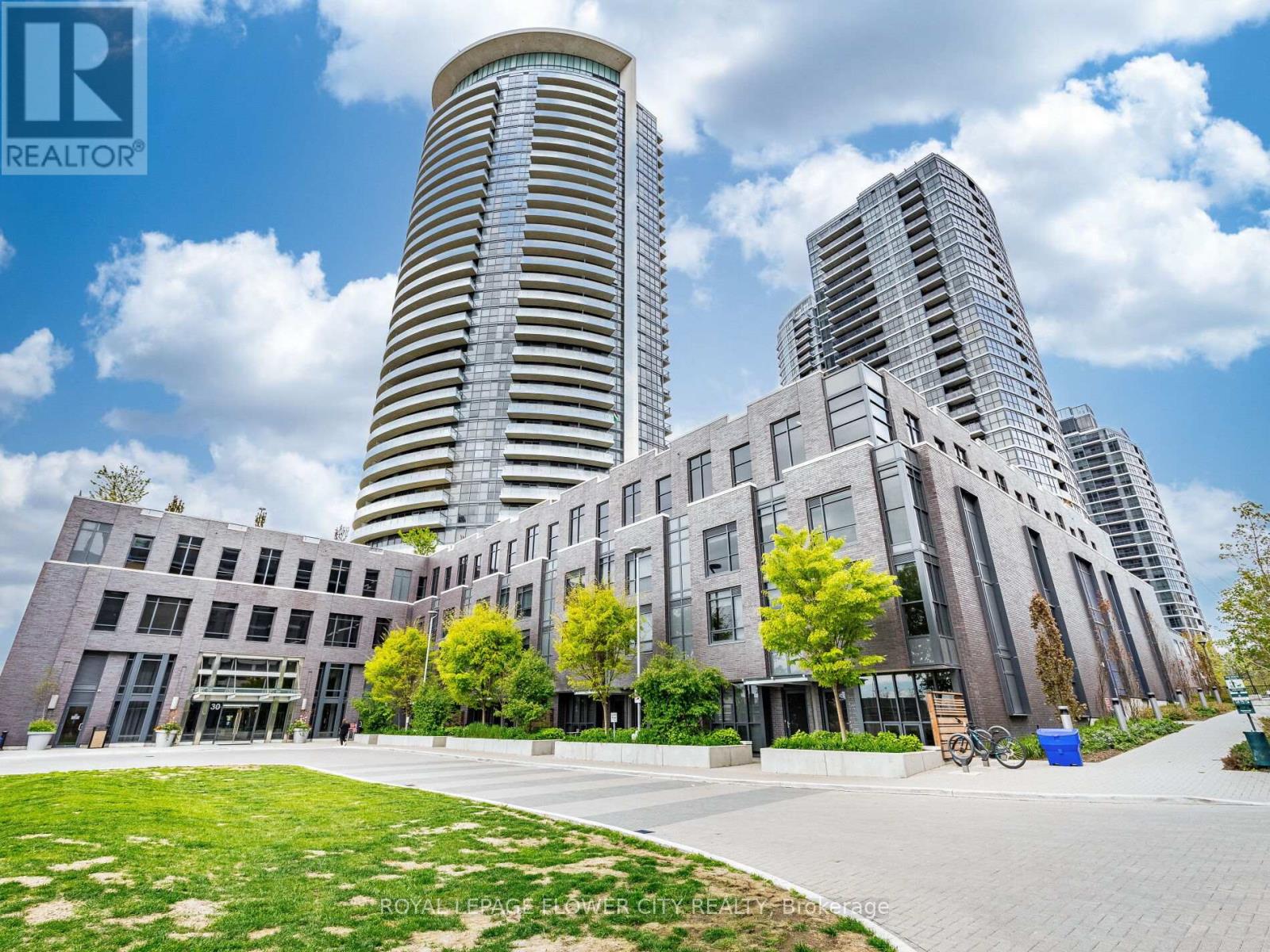 2804 - 30 GIBBS ROAD, Toronto, Ontario