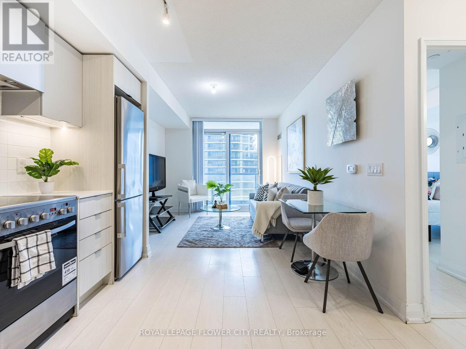 2804 - 30 Gibbs Road, Toronto, Ontario  M9B 6L6 - Photo 12 - W12203809